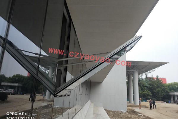 螺桿式開窗器安裝技術(shù)要求,電動開窗機(jī)的安裝步驟