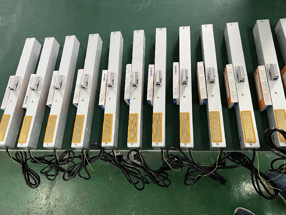 如何選擇電動(dòng)開(kāi)窗器：款式型號(hào)與優(yōu)缺點(diǎn)分析